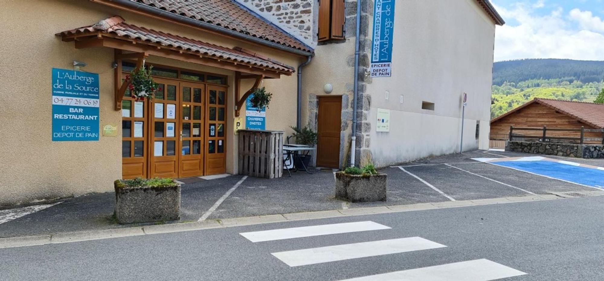 L'Auberge De La Source La Valla-sur-Rochefort Esterno foto